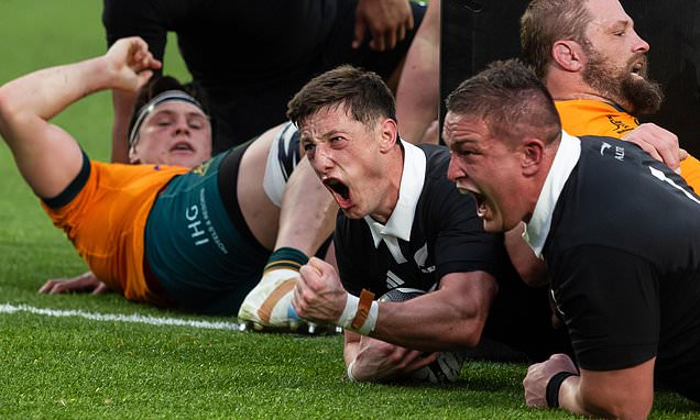 New Zealand rebounds from a Springboks shocker to beat Australia...